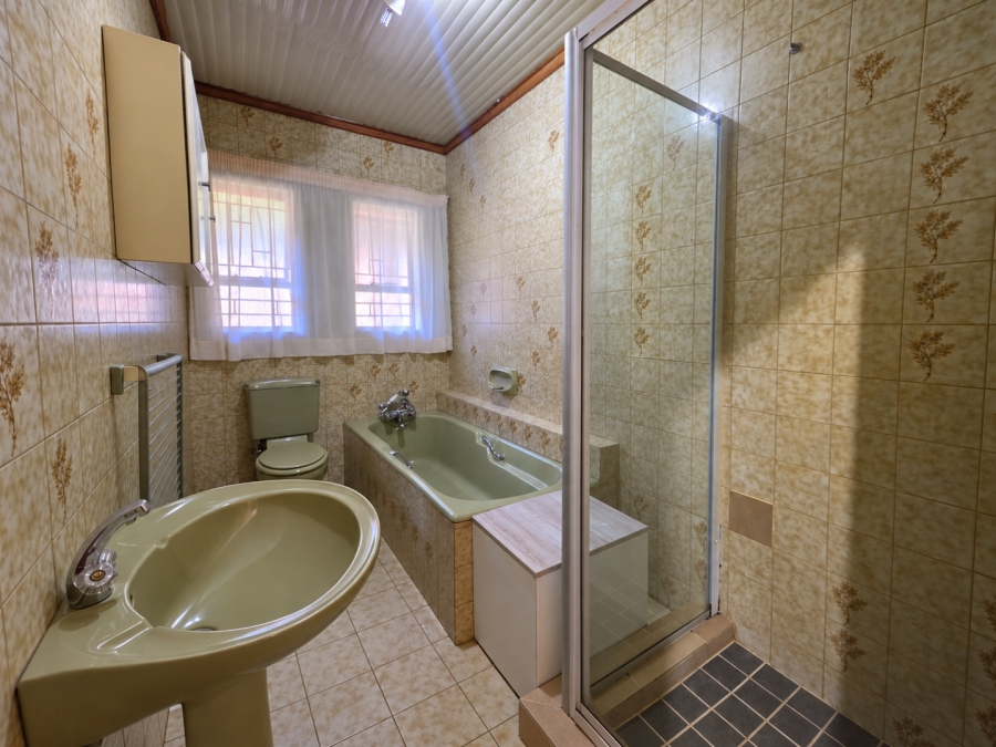 4 Bedroom Property for Sale in Wilkoppies North West